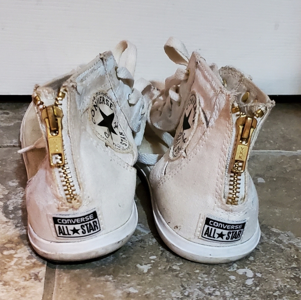 Sandals - Picture 3 of 5